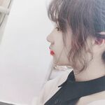 偷翻女同学手机相册里的所有自拍